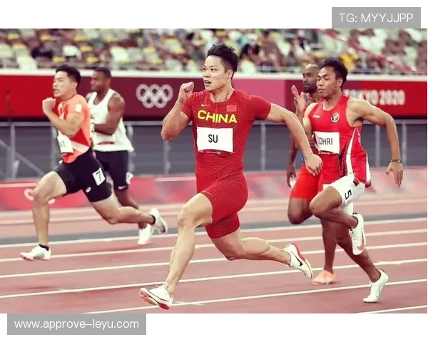 东京奥运精彩瞬间回顾：中国运动员夺金创造历史突破世界纪录