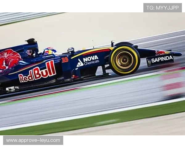 F1赛季精彩回顾 红牛强势霸榜 汉密尔顿追求第8冠之路引热议 F1赛季精彩回顾 红牛强势霸榜 汉密尔顿追求第8冠之路引热议