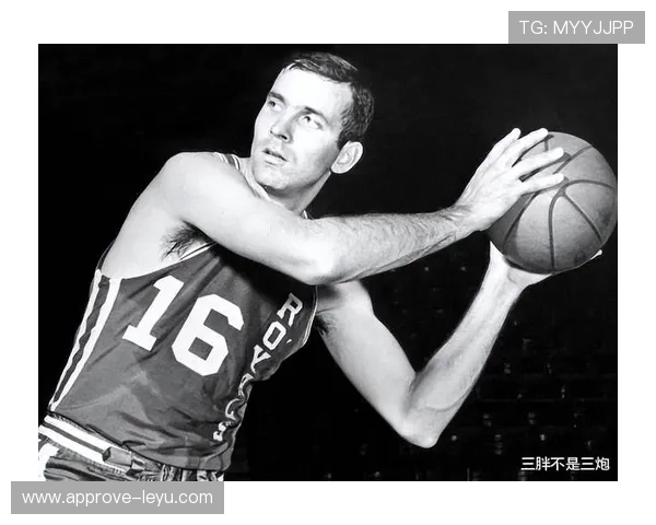 国王队崛起之路:年轻阵容与新赛季战略全解析 国王队崛起之路:年轻阵容与新赛季战略全解析