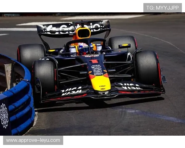 F1赛季最新动态：顶级车队竞争激烈 新技术引领未来赛事变革